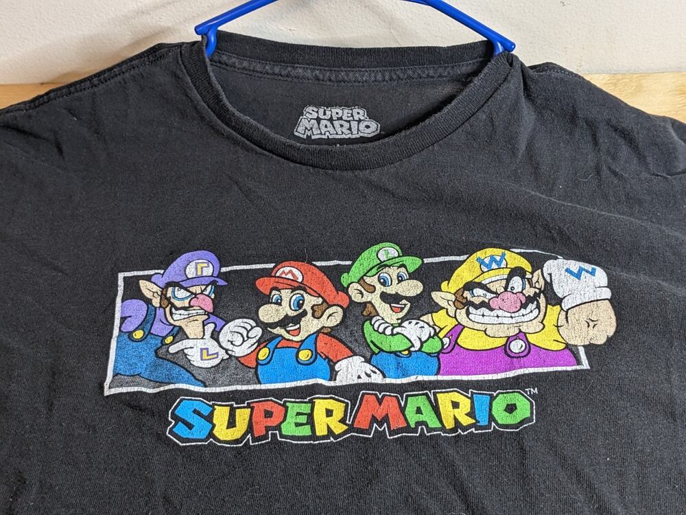 Mens Super Mario Retro T-Shirt Nintendo Players Size LARGE L Tee Mario Luigi...
